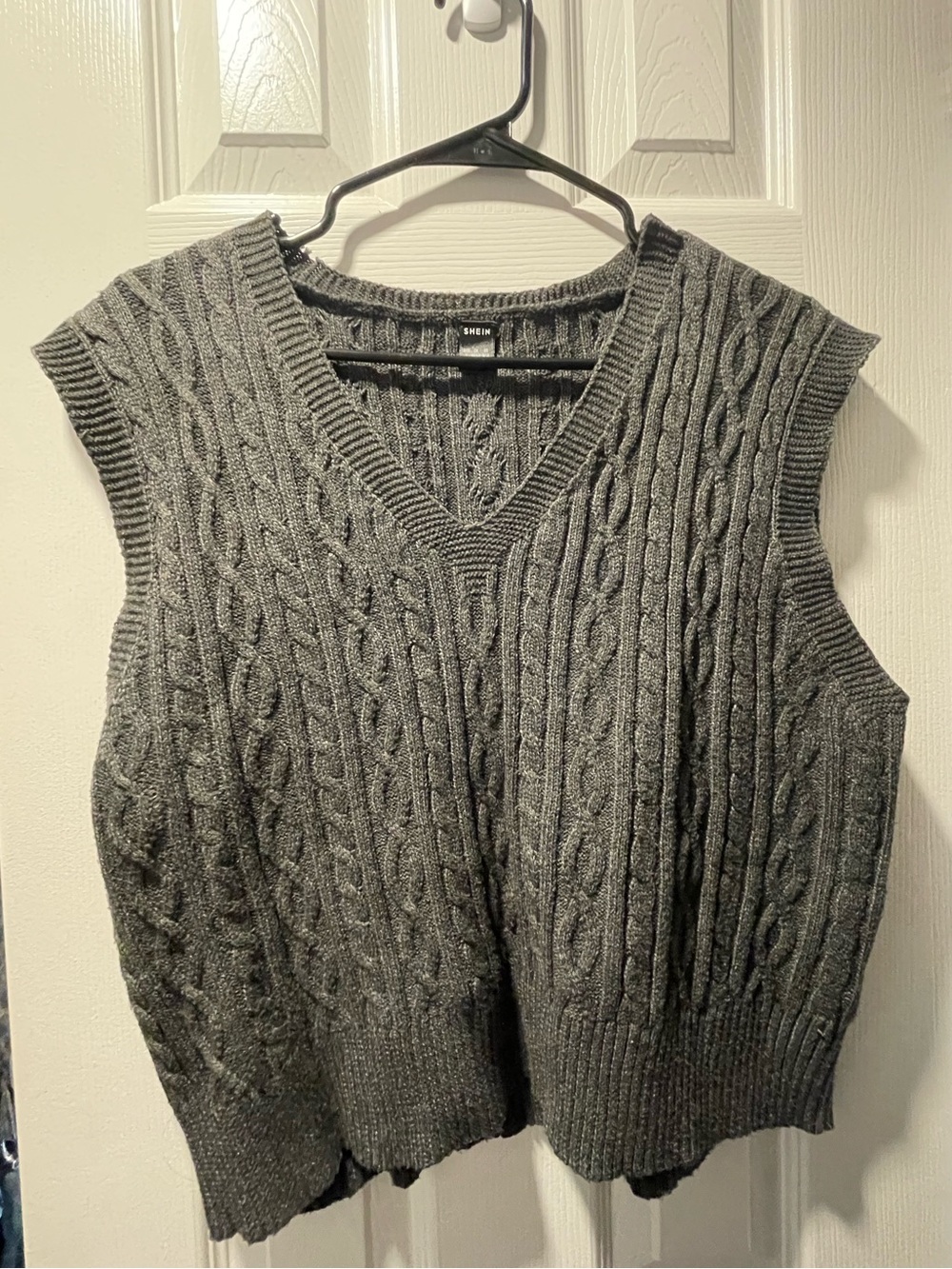 Shein Size L Grey Sleeveless Sweater